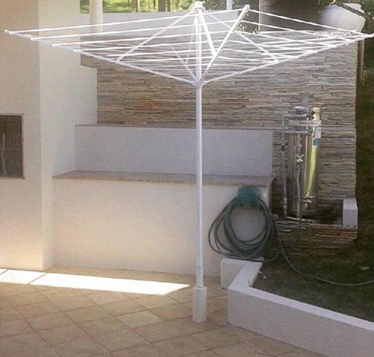 Varal Giratório de Chão Fixo