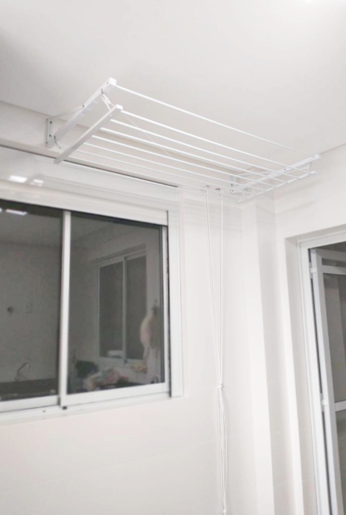 Varal Tradicional de Parede 80x68cm