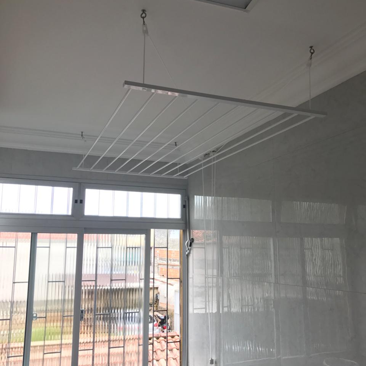 Varal Tradicional de Teto 1,40x0,60m