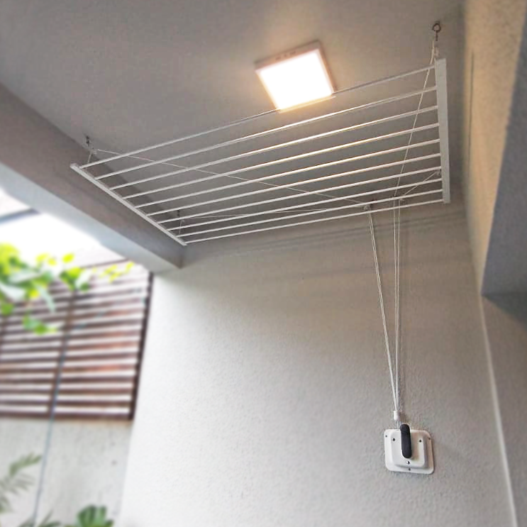 Varal Tradicional de Teto com Manivela