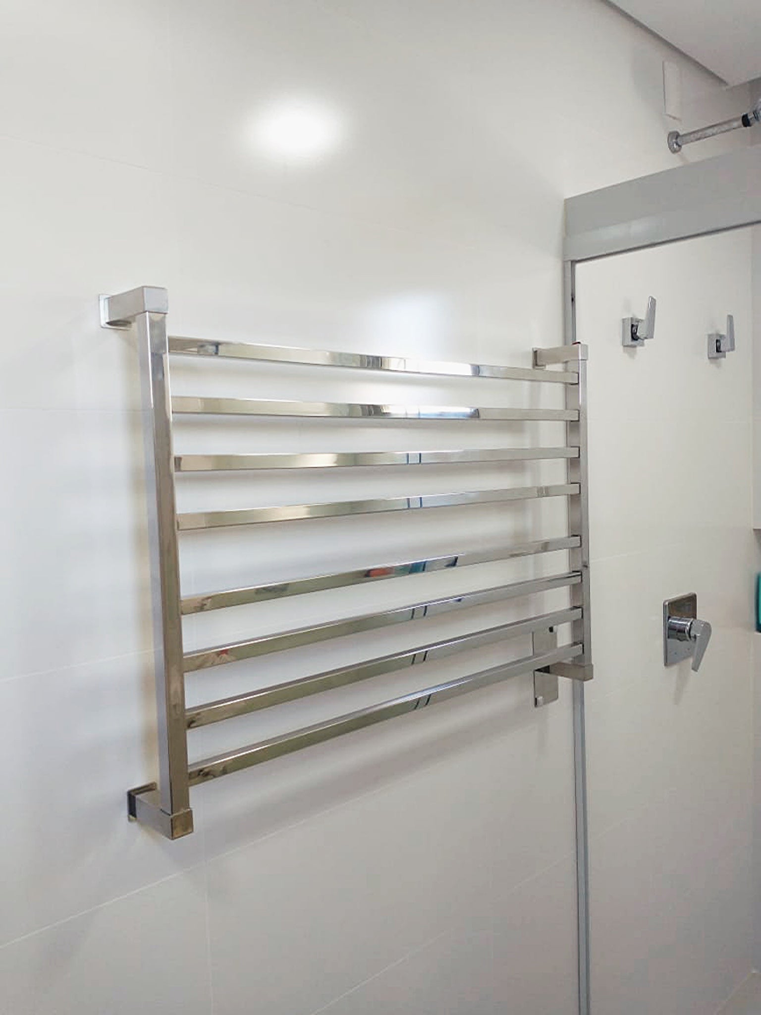 Toalheiro Térmico Magnum Clean Aquece