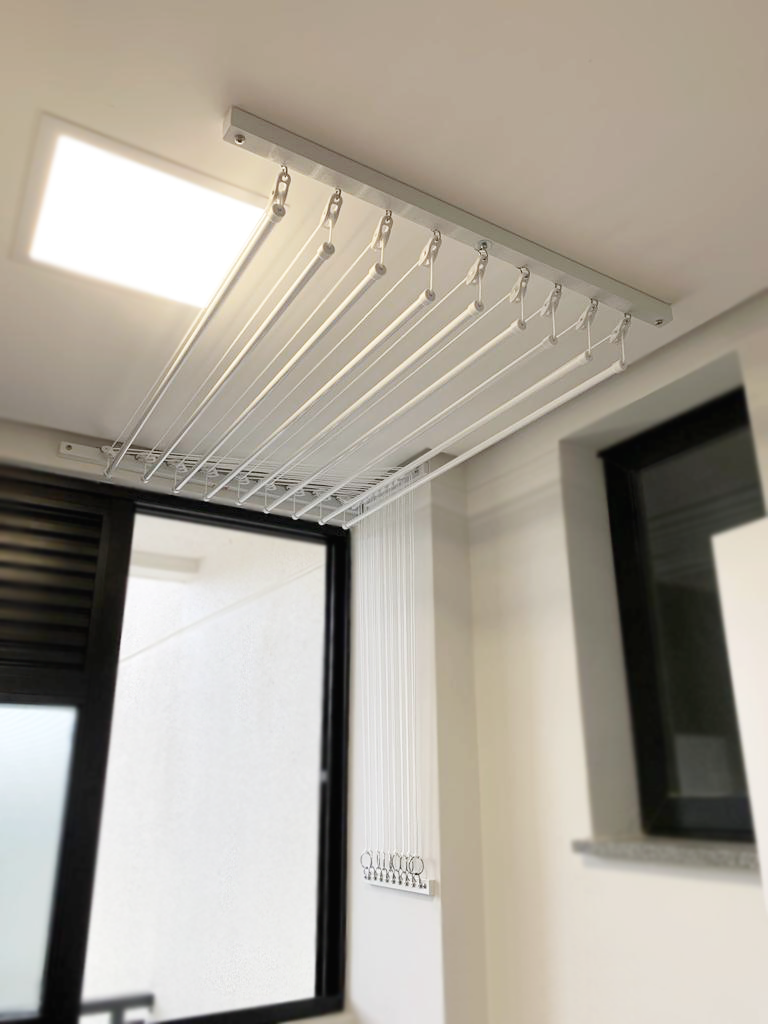 Varal Individual de Teto e Parede com Jogo de Roldanas