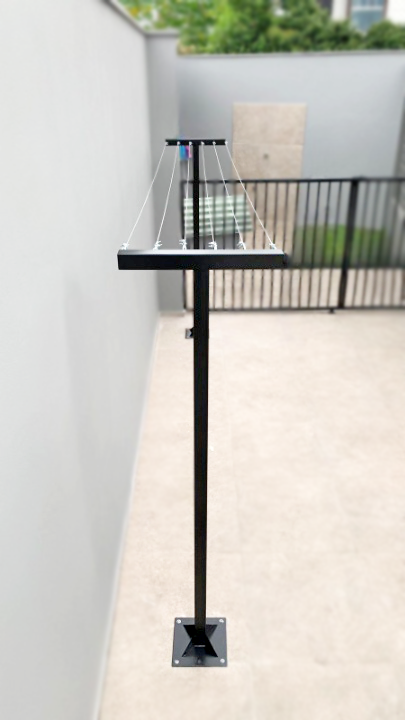 Varal Artesanal de Chão Fixo em T